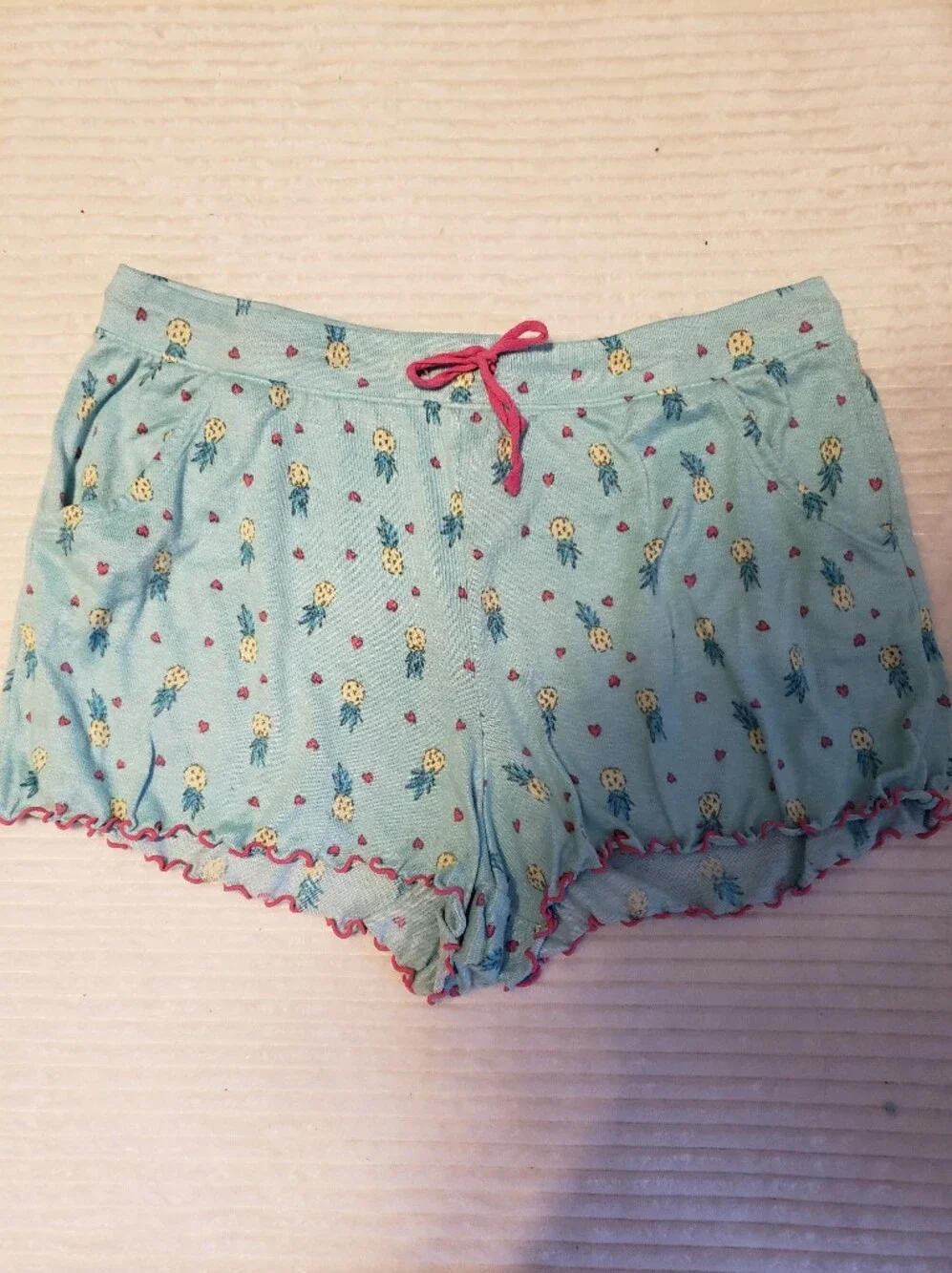 Light Aqua Pineapple & Heart Print Lounge Shorts w Pink Trim 10/12